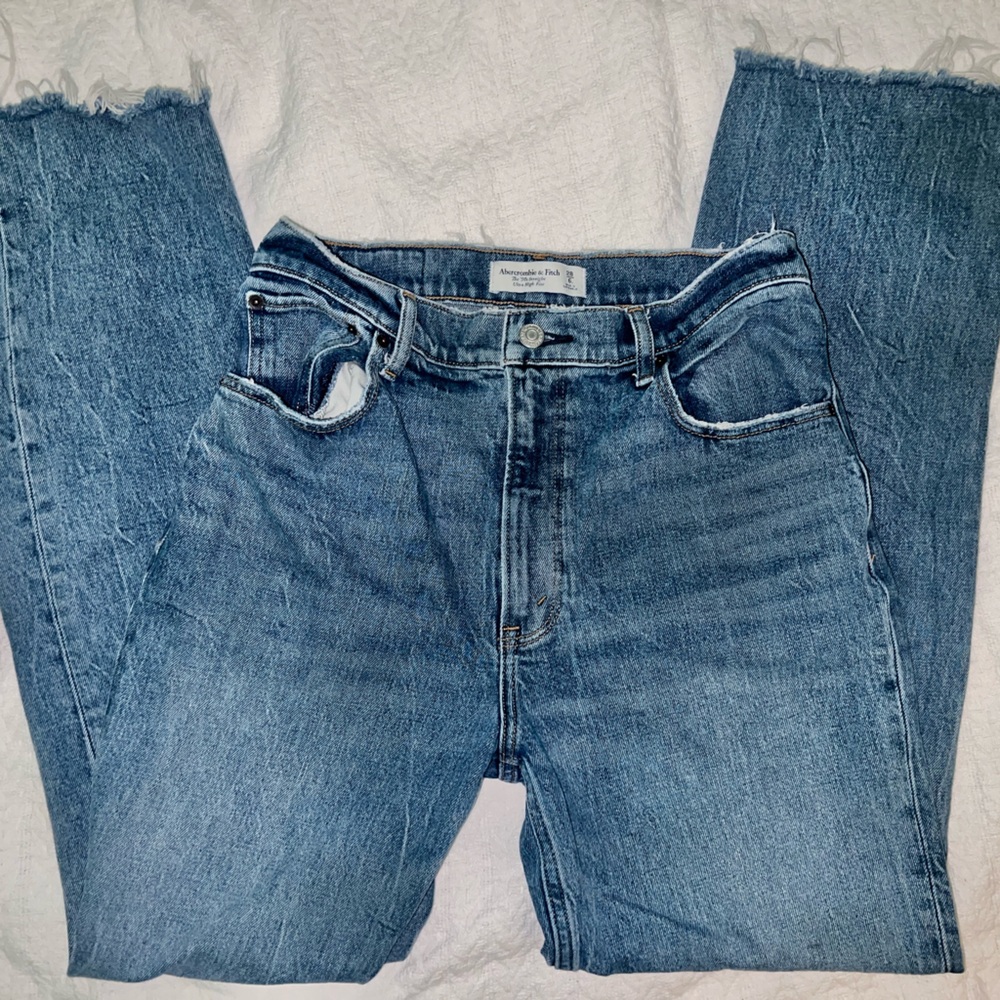 Abercrombie & Fitch 90’s Straight Ultra High Rise jeans